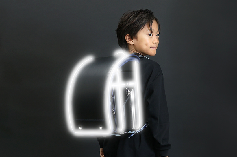 スーパーフラッシュ】2027 男の子 ブラック×メタリックブルー | ピカっ スーパーフラッシュ】2027 男の子 ブラック×メタリックブルー | ピカっ