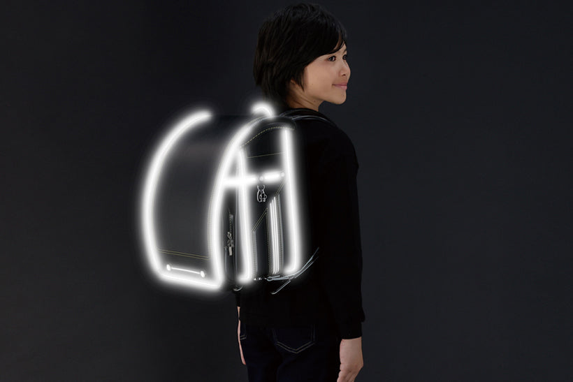 スーパーフラッシュ】2026 男の子 ブラック/イエロー | ピカっと光る