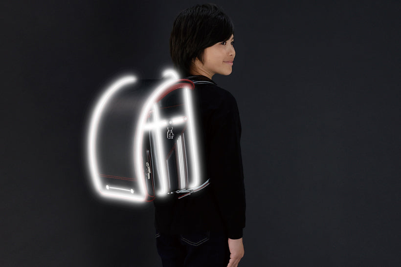 スーパーフラッシュ】2026 男の子 ブラック×カーマイン | ピカっと光る