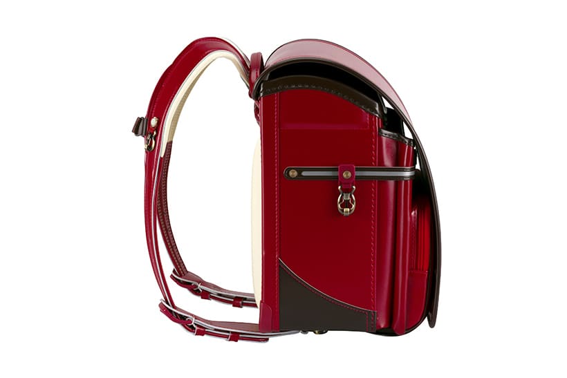 トレーズ】2026 男の子 カーマイン×ブラウン | アンティークな雰囲気