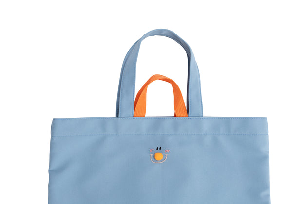 長短2つの長さの持ち手で、持ち方自由自在！